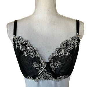 Gillian & O’Mallet lace underwire bra 36D